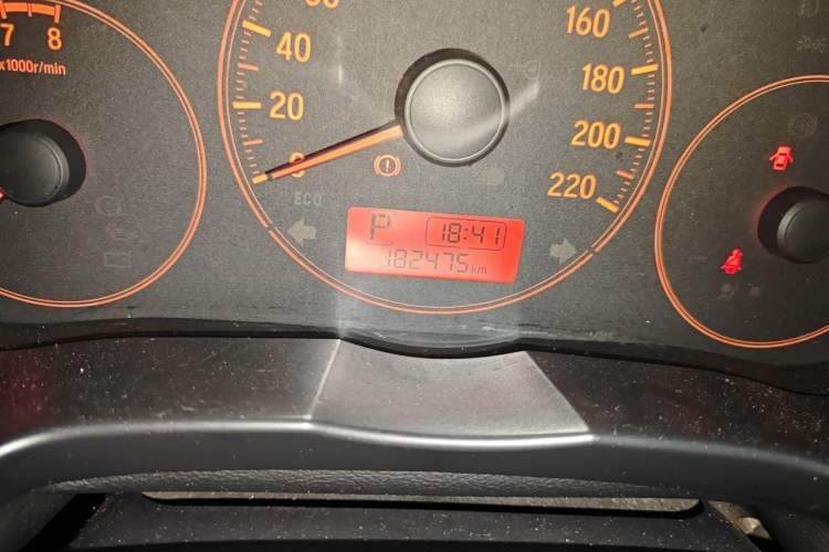 Used Honda City 2015 1.5L CVT Comfort Version Odometer Close Up