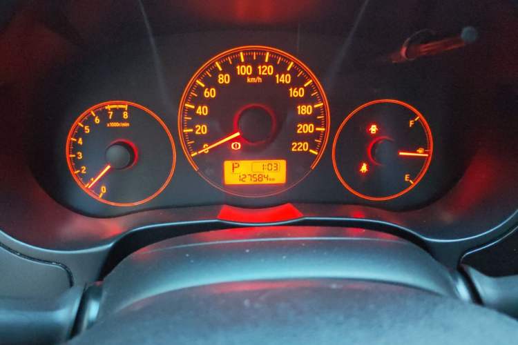 Used Honda City 2015 1.5L CVT Comfort Version Odometer Close Up