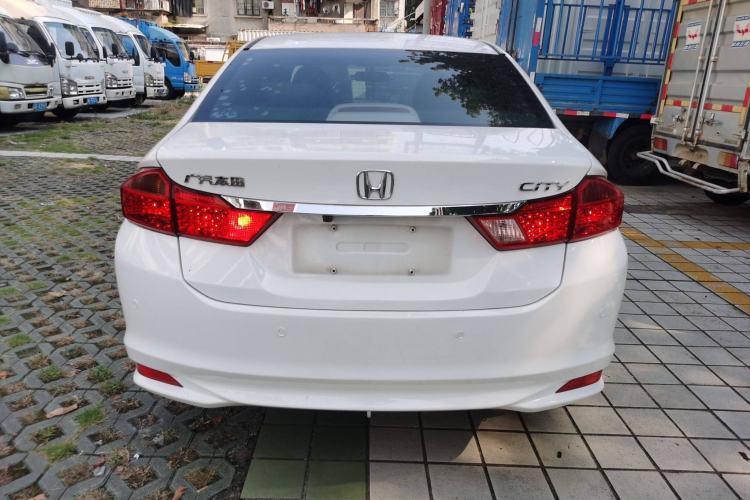 Used Honda City 2015 1.5L manual Comfort version Rear