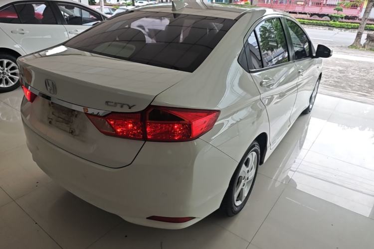 Used Honda City 2015 1.5L CVT Luxury Edition Rear Right 45 Deg