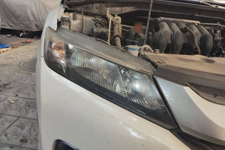 Used Honda City 2015 1.5L CVT Comfort Version Right Front Headlight