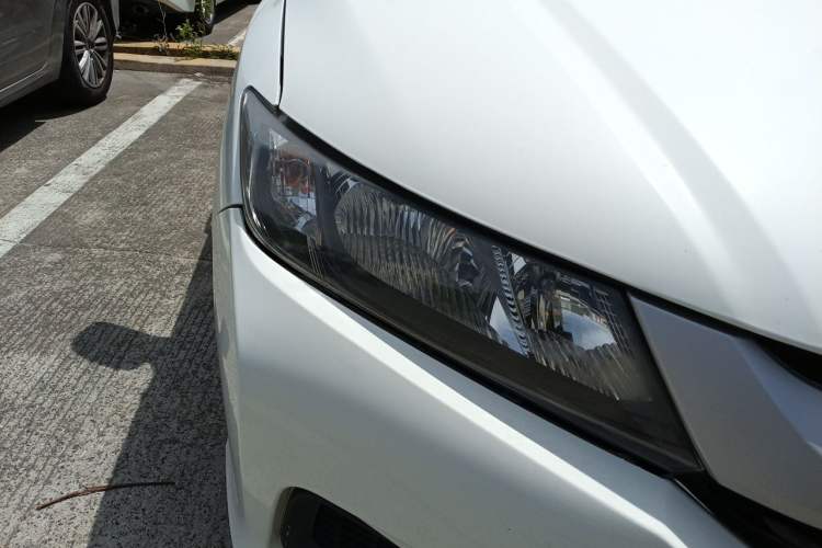 Used Honda City 2015 1.5L CVT Comfort Version Right Front Headlight
