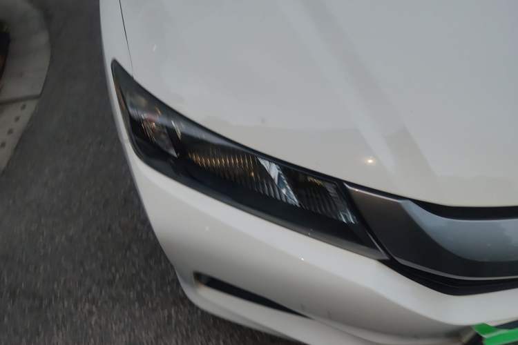 Used Honda City 2015 1.5L manual Comfort version Right Front Headlight