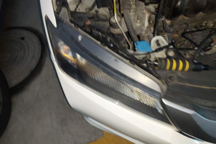 Used Honda City 2015 1.5L CVT Comfort Version Right Front Headlight