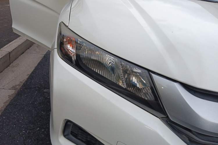 Used Honda City 2015 1.5L CVT Comfort Version Right Front Headlight