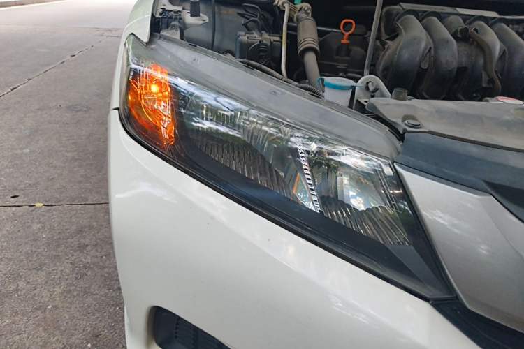 Used Honda City 2015 1.5L CVT Comfort Version Right Front Headlight