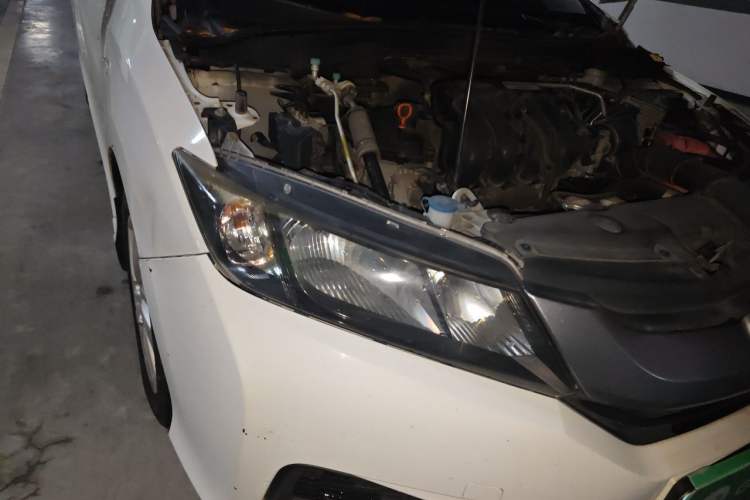 Used Honda City 2015 1.5L CVT Comfort Version Right Front Headlight