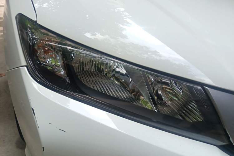 Used Honda City 2015 1.5L manual Comfort version Right Front Headlight