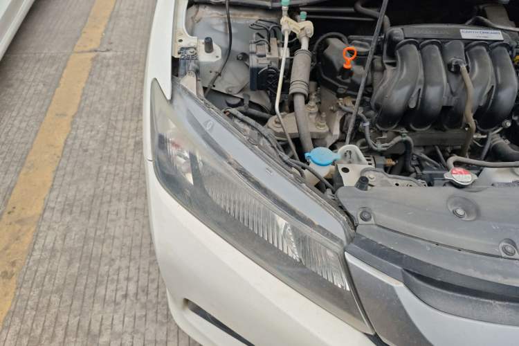 Used Honda City 2015 1.5L manual Comfort version Right Front Headlight