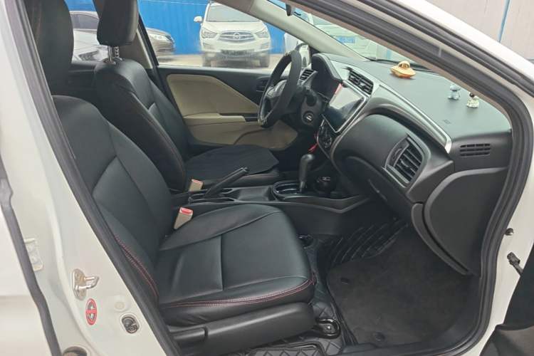 Used Honda City 2015 1.5L CVT Comfort Version Right Front Seat