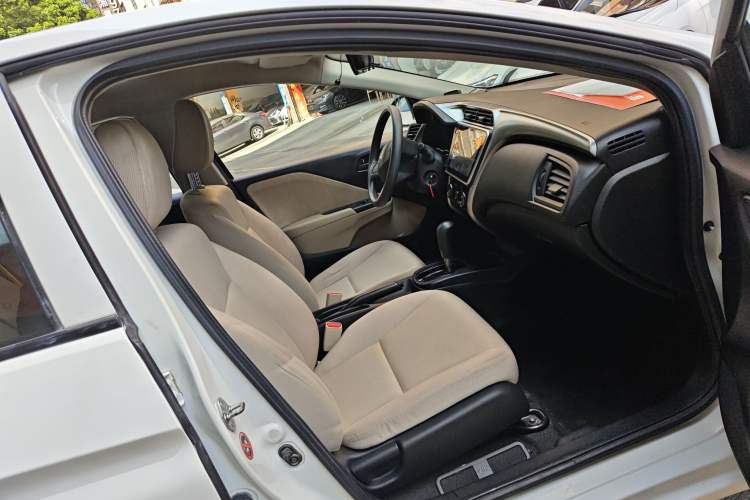 Used Honda City 2015 1.5L CVT Comfort Version Right Front Seat