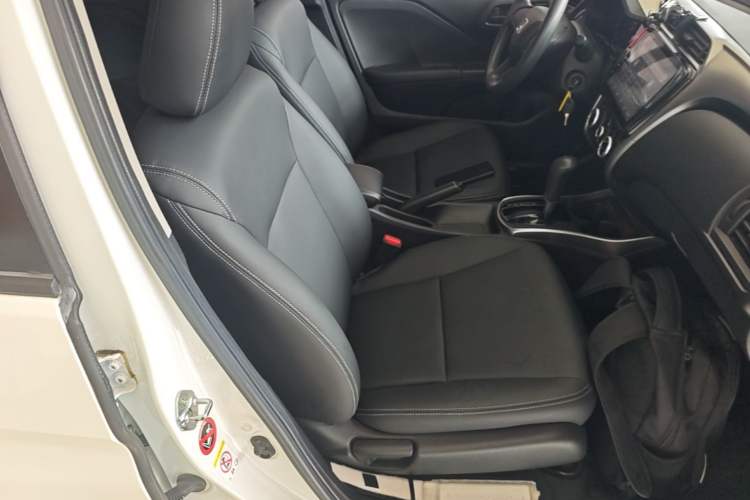 Used Honda City 2015 1.5L CVT Luxury Edition Right Front Seat