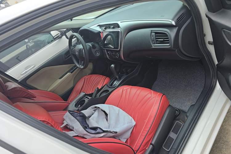 Used Honda City 2015 1.5L CVT Comfort Version Right Front Seat