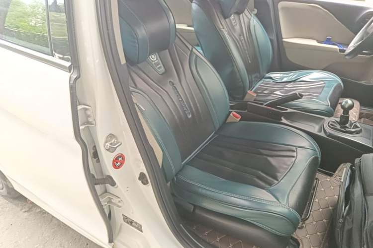 Used Honda City 2015 1.5L manual Comfort version Right Front Seat