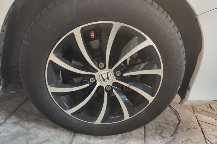 Used Honda City 2015 1.5L CVT Comfort Version Right Front Wheel Hub