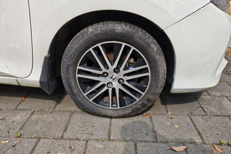 Used Honda City 2015 1.5L CVT Comfort Version Right Front Wheel Hub
