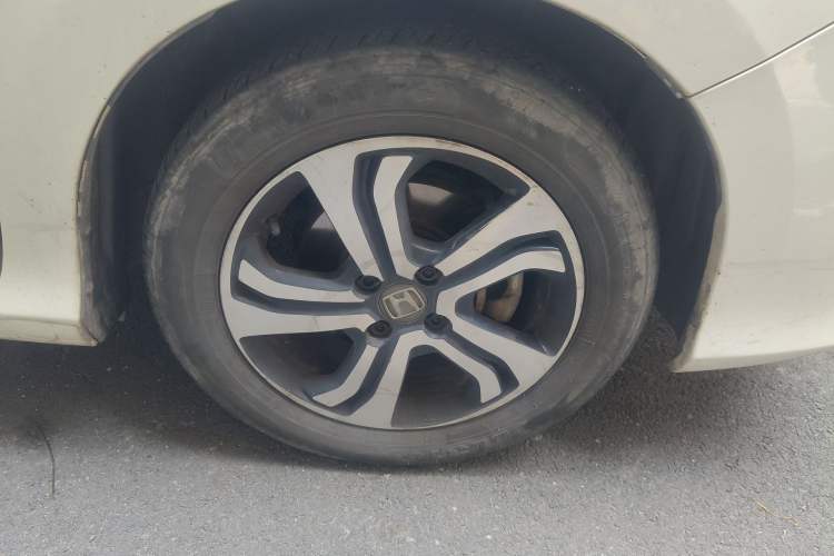 Used Honda City 2015 1.5L CVT Comfort Version Right Front Wheel Hub