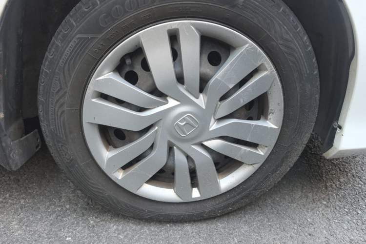 Used Honda City 2015 1.5L manual Comfort version Right Front Wheel Hub