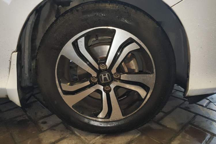 Used Honda City 2015 1.5L CVT Comfort Version Right Front Wheel Hub