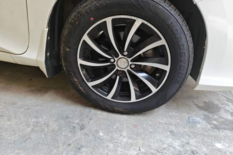 Used Honda City 2015 1.5L CVT Comfort Version Right Front Wheel Hub