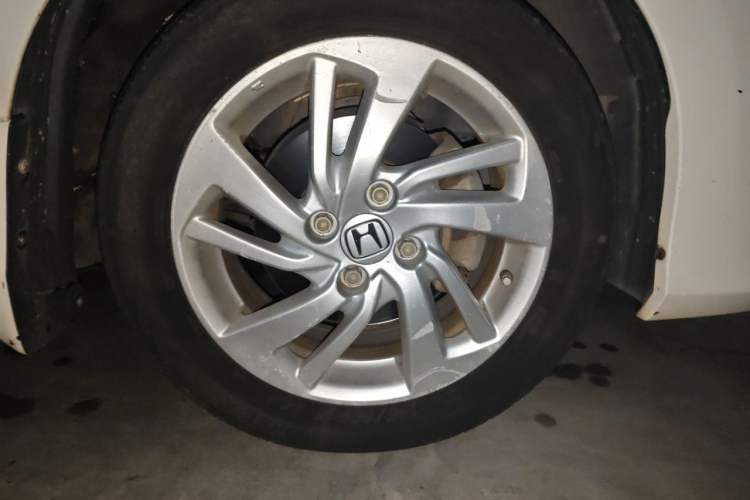 Used Honda City 2015 1.5L CVT Comfort Version Right Front Wheel Hub