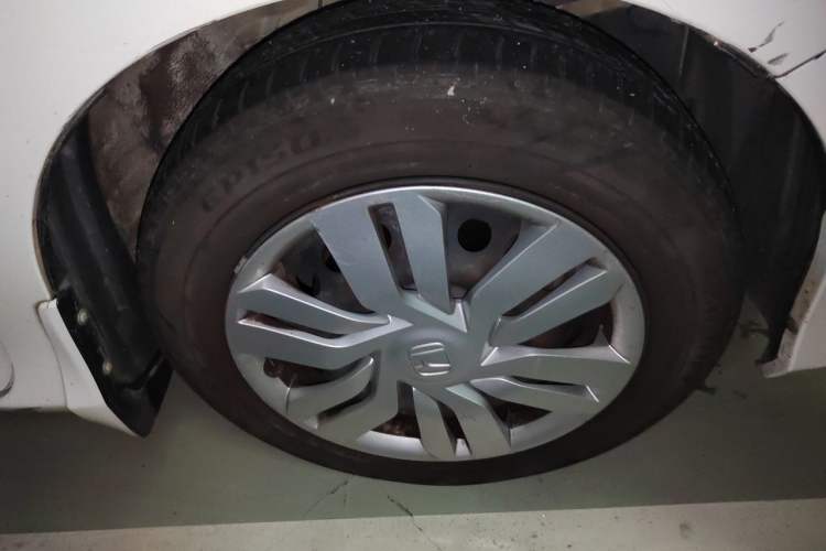 Used Honda City 2015 1.5L CVT Comfort Version Right Front Wheel Hub