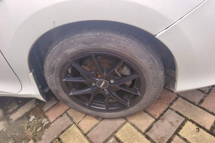Used Honda City 2015 1.5L CVT Comfort Version Right Front Wheel Hub