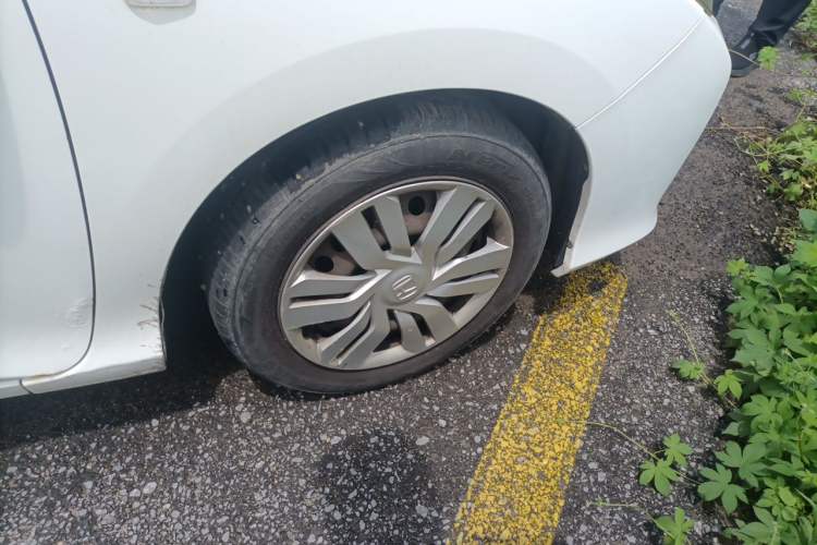 Used Honda City 2015 1.5L manual Comfort version Right Front Wheel Hub