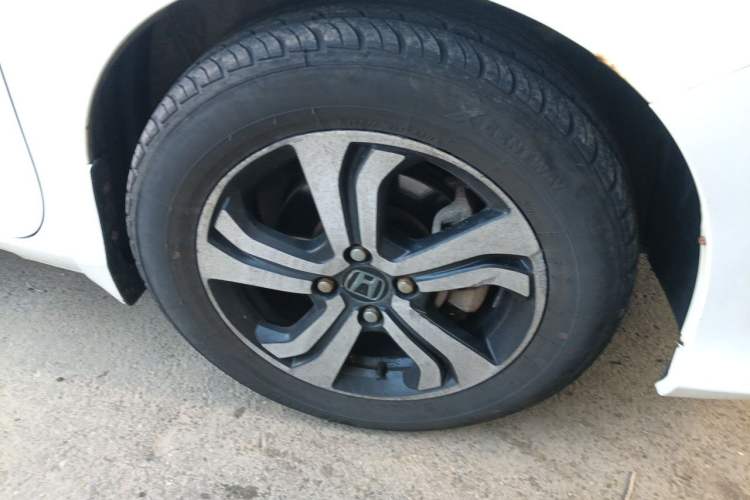 Used Honda City 2015 1.5L manual Comfort version Right Front Wheel Hub