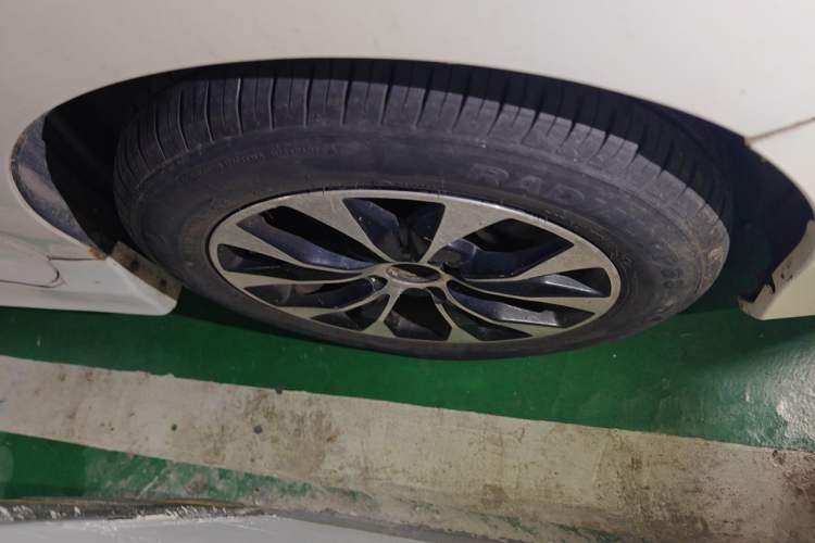 Used Honda City 2015 1.5L CVT Comfort Version Right Front Wheel Hub