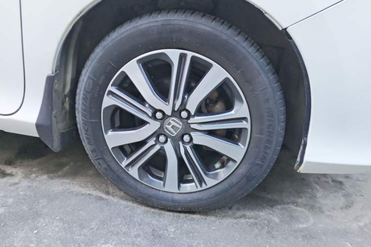 Used Honda City 2015 1.5L CVT Comfort Version Right Front Wheel Hub