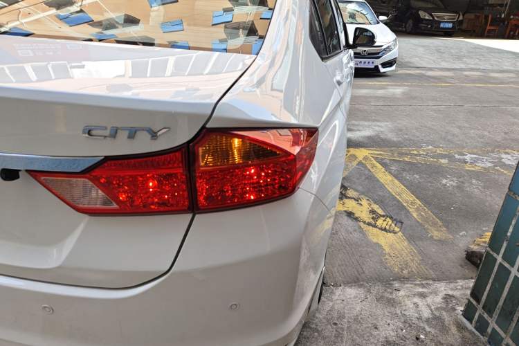 Used Honda City 2015 1.5L CVT Comfort Version Right Rear Taillight