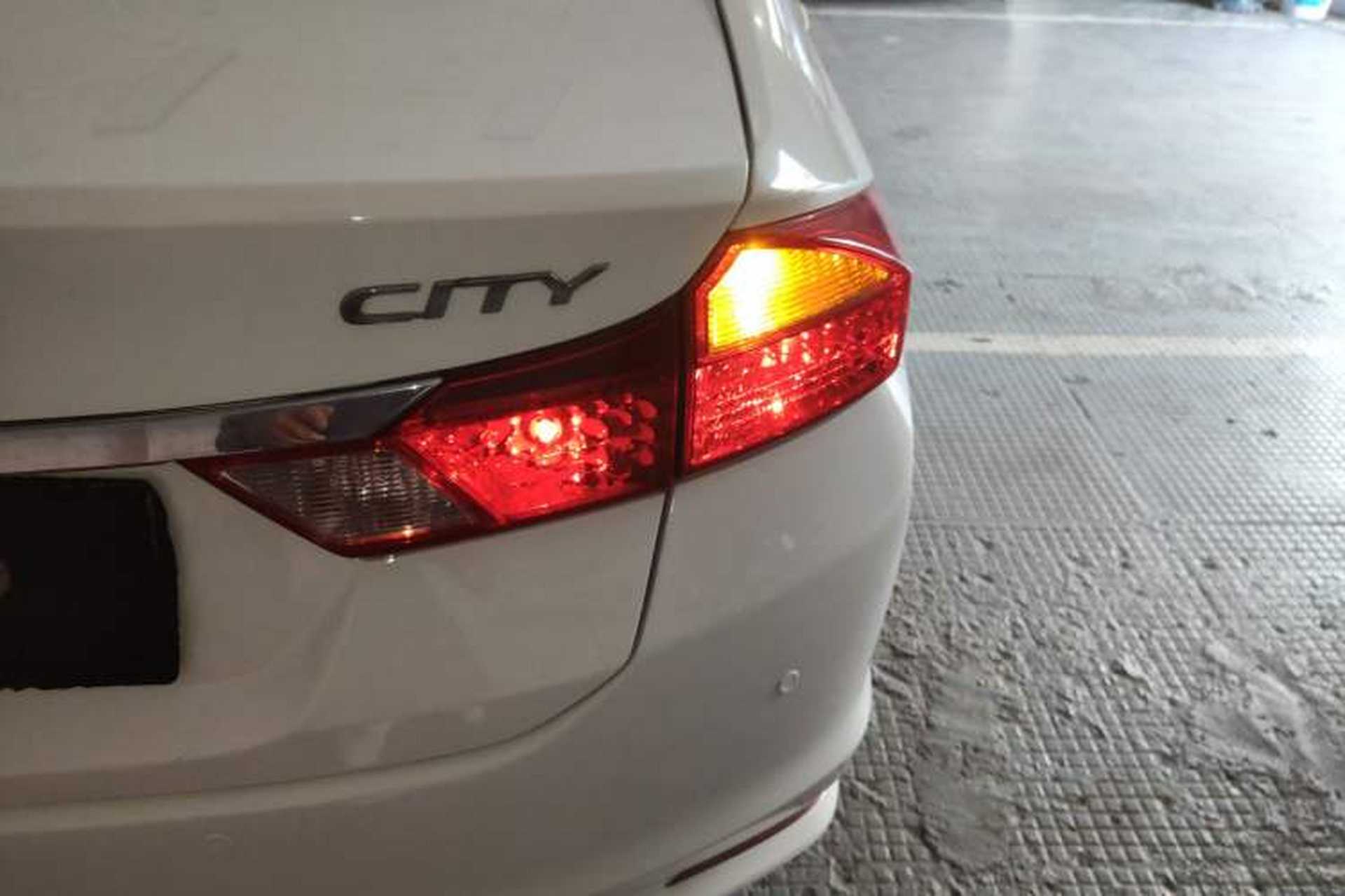 Used Honda City 2015 1.5L manual Comfort version Right Rear Taillight