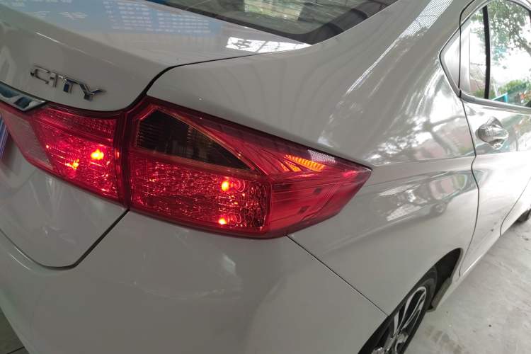 Used Honda City 2015 1.5L CVT Comfort Version Right Rear Taillight