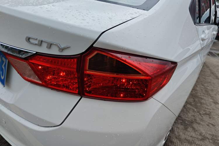 Used Honda City 2015 1.5L CVT Comfort Version Right Rear Taillight