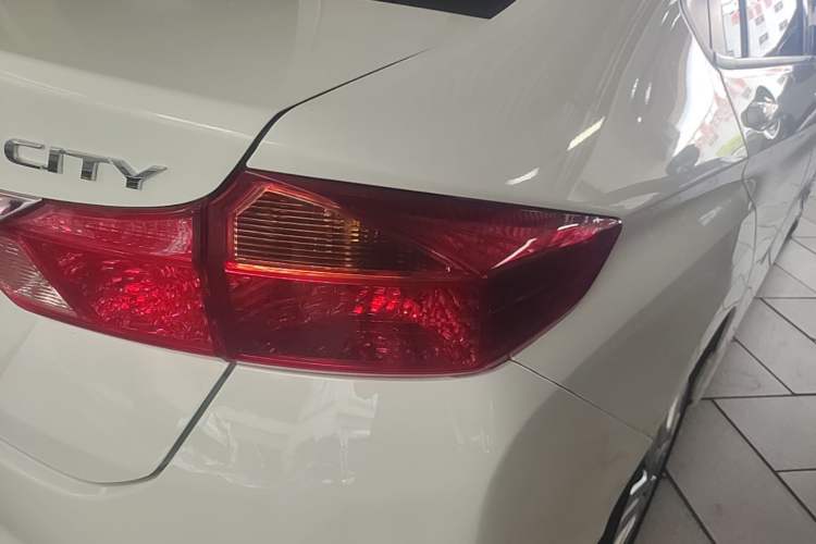 Used Honda City 2015 1.5L CVT Comfort Version Right Rear Taillight