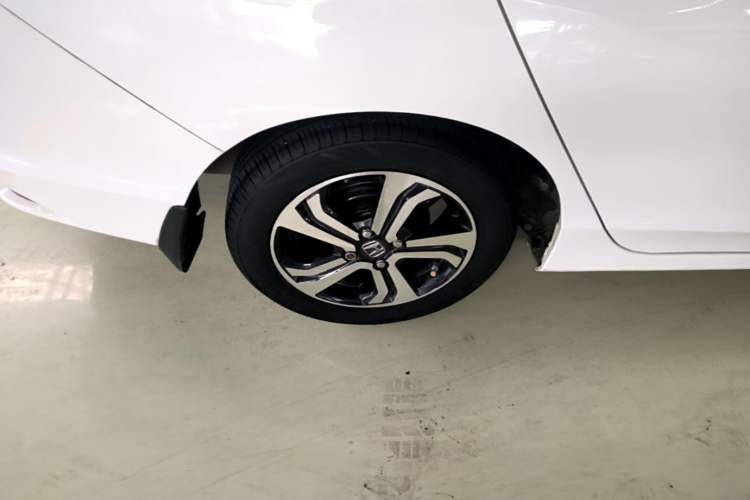 Used Honda City 2015 1.5L CVT Comfort Version Right Rear Wheel Hub