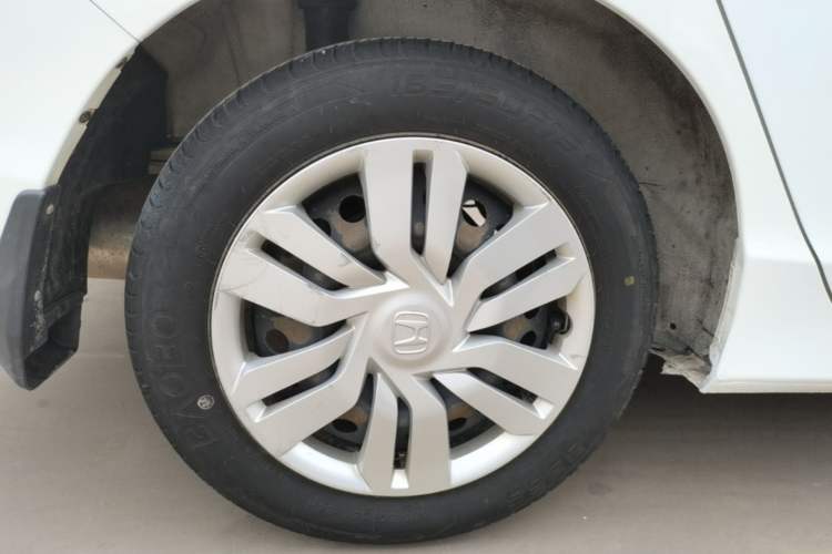 Used Honda City 2015 1.5L CVT Comfort Version Right Rear Wheel Hub