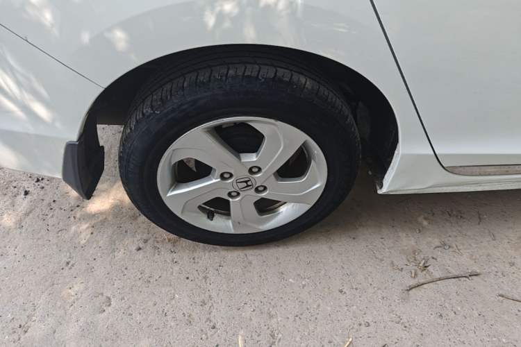 Used Honda City 2015 1.5L CVT Luxury Edition Right Rear Wheel Hub