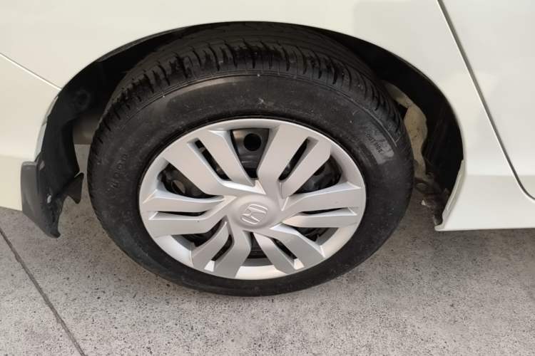 Used Honda City 2015 1.5L manual Comfort version Right Rear Wheel Hub