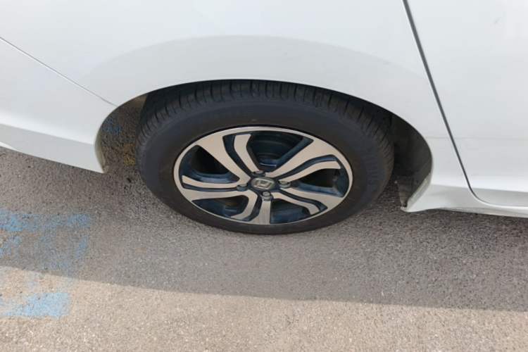 Used Honda City 2015 1.5L CVT Comfort Version Right Rear Wheel Hub