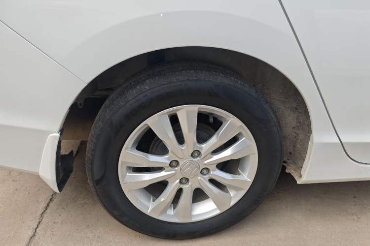 Used Honda City 2015 1.5L manual Comfort version Right Rear Wheel Hub