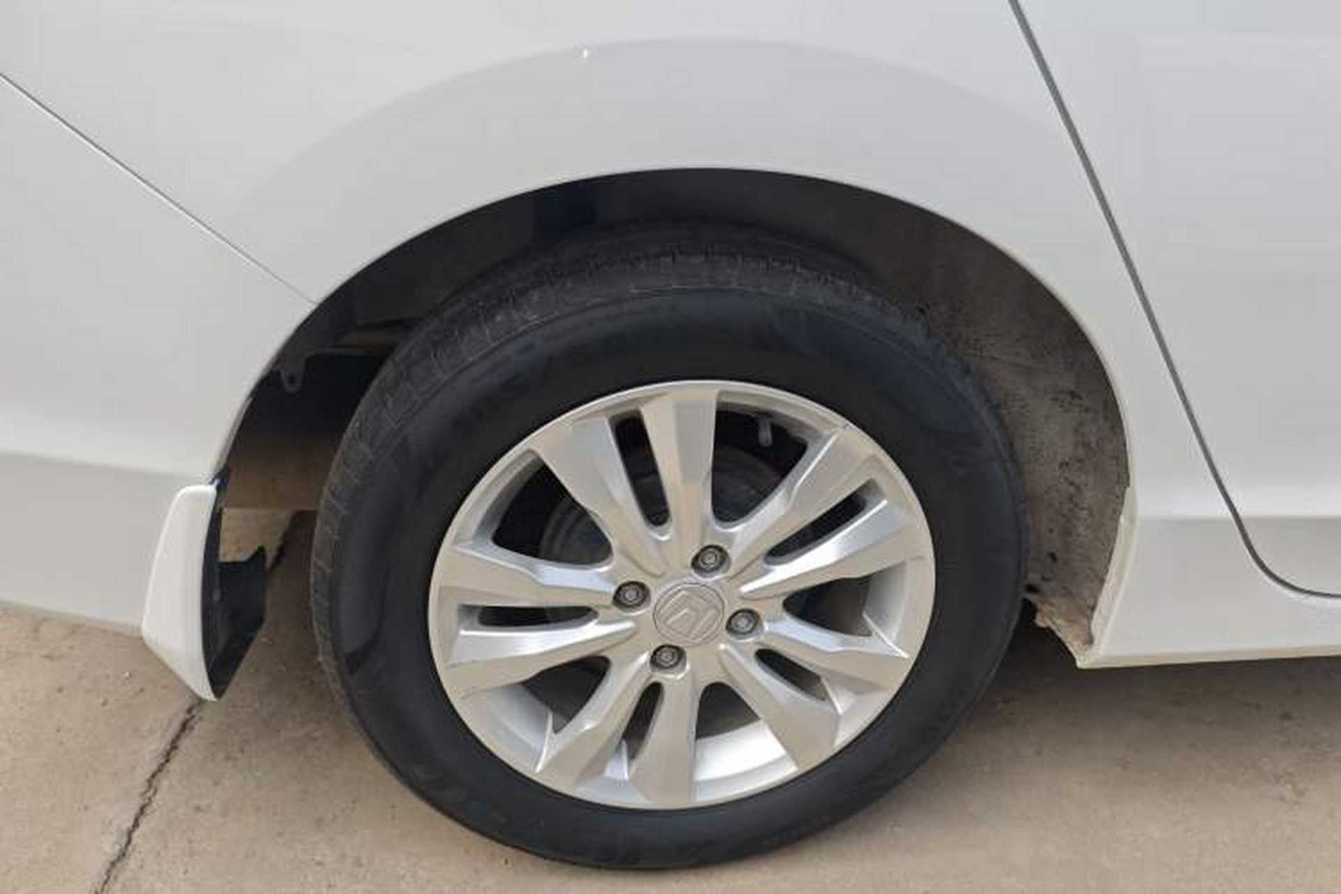 Used Honda City 2015 1.5L manual Comfort version Right Rear Wheel Hub