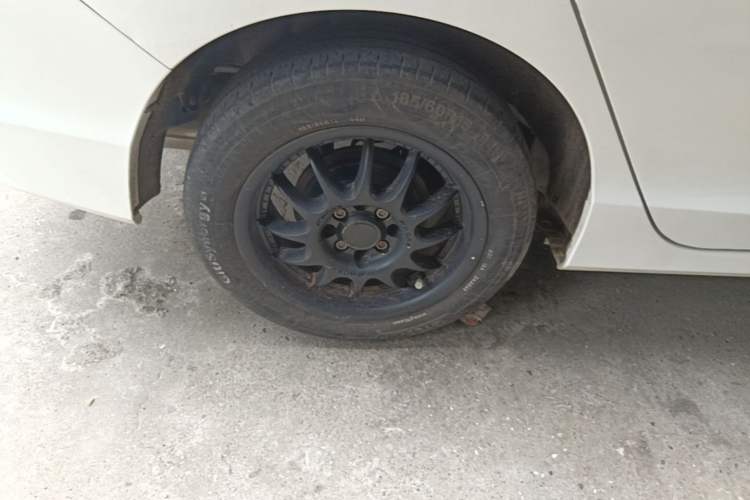 Used Honda City 2015 1.5L manual Comfort version Right Rear Wheel Hub