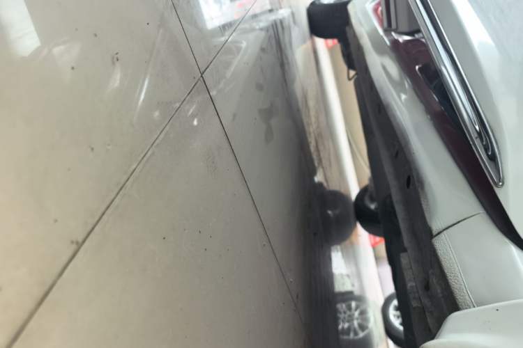 Used Honda City 2015 1.5L CVT Luxury Edition Right Side Sill