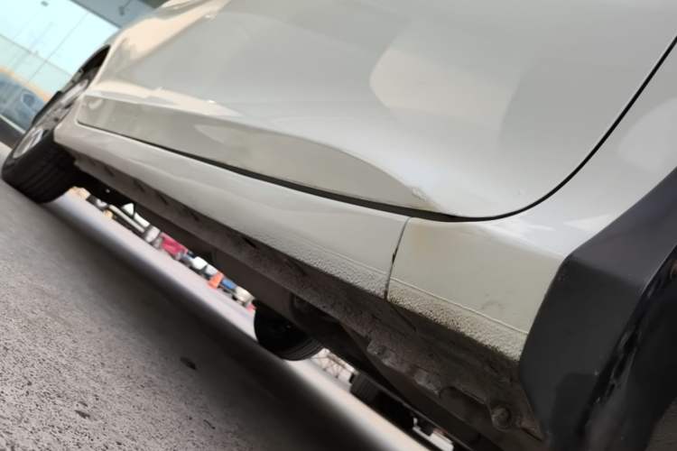 Used Honda City 2015 1.5L manual Comfort version Right Side Sill