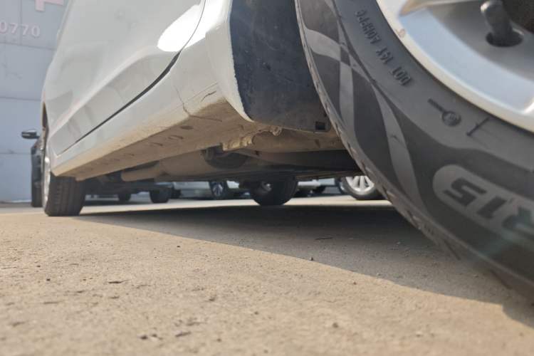 Used Honda City 2015 1.5L manual Comfort version Right Side Sill