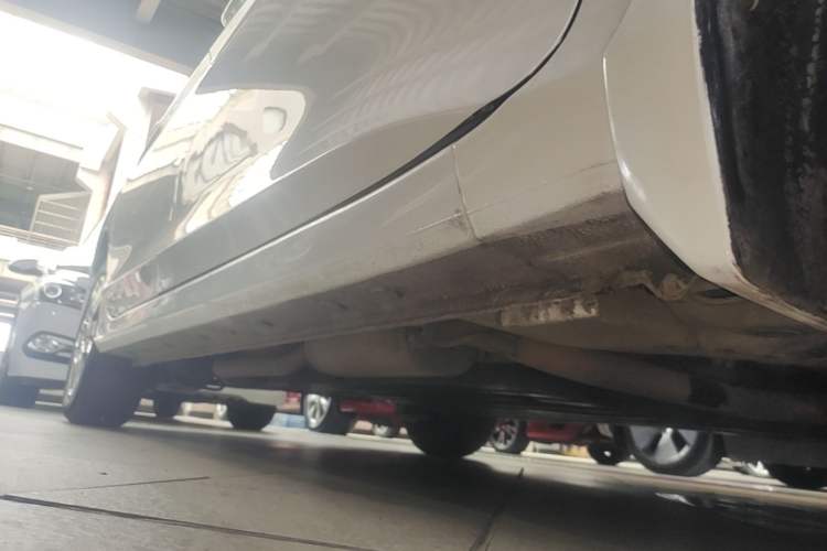 Used Honda City 2015 1.5L CVT Comfort Version Right Side Sill