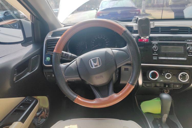 Used Honda City 2015 1.5L CVT Luxury Edition Steering Wheel
