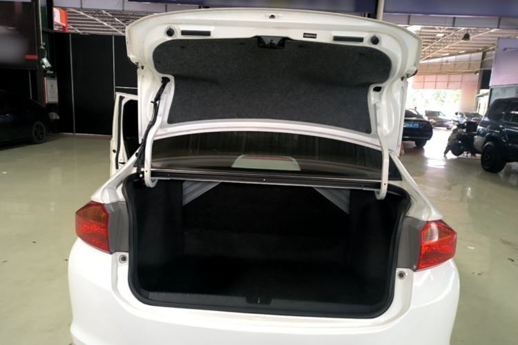 Used Honda City 2015 1.5L CVT Comfort Version Trunk
